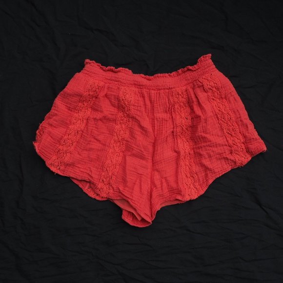 Lace Shorts with Drawstring & Toggles - Picture 3 of 5